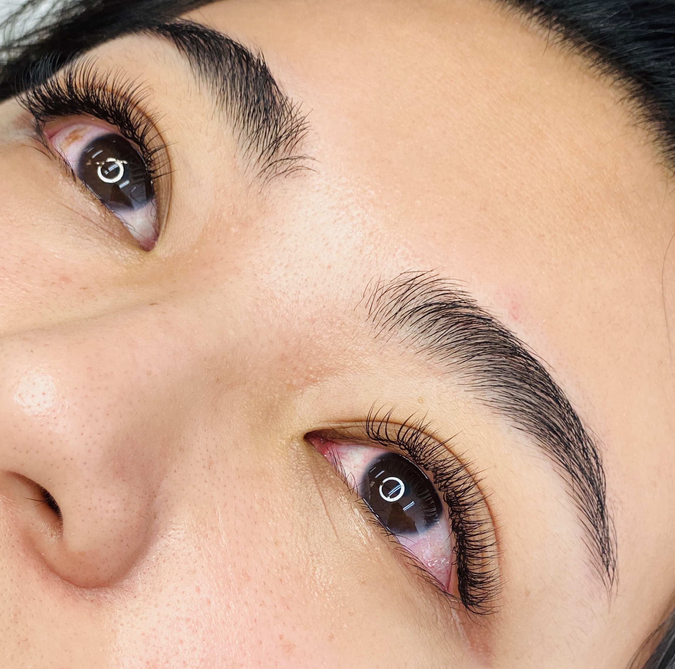 Beautiful Asian eyes wearing lash extensions
